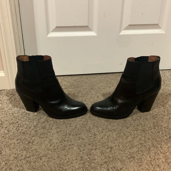 Frye black leather ankle high heel bootie boots sz 9.5 - Picture 3 of 8